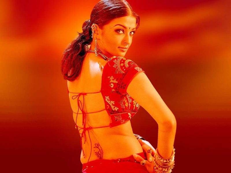 Aishwarya Rai Bachchan Wallpaper