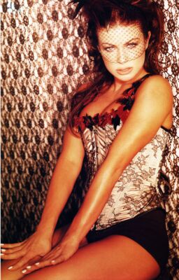 Carmen Electra