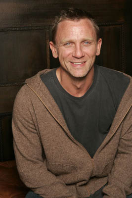 Daniel Craig