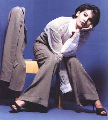 Gina Gershon