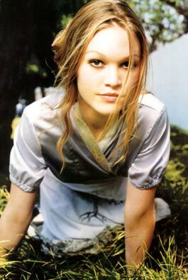 Julia Stiles