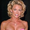 Kelly Carlson