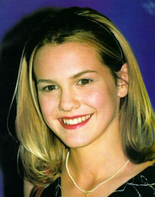 Larisa Oleynik
