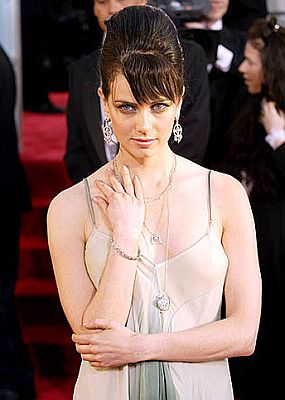 Mia Kirshner