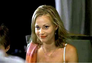 Samantha Mathis