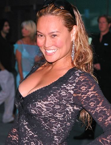 Tia Carrere